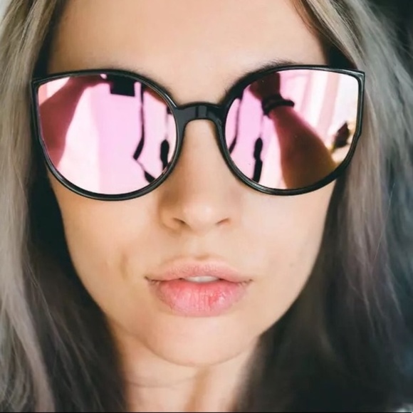 UnderGround CIA **SOLD OUT** - Picture 2 of 5